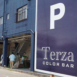 体験型ショップCOLORBAR TERZA