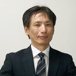 湊正俊氏