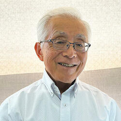 奴間伸茂氏