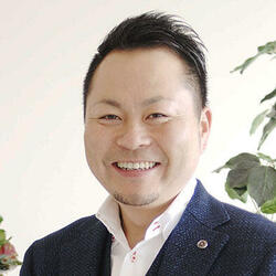 ミヤケン　宮嶋祐介社長.jpg