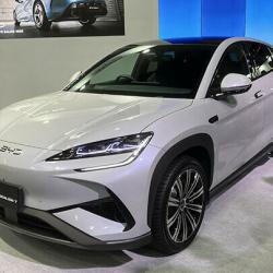 新型車のBYD SEALION