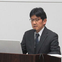 日塗工・津村昌伸氏.JPG