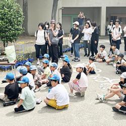 下坂部小学校塗装ボランティア01 下坂部小学校塗装ボランティア01