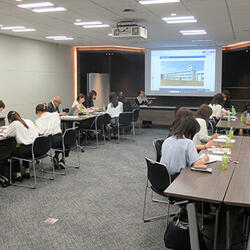 東塗商女性社員向けセミナー 東塗商女性社員向けセミナー