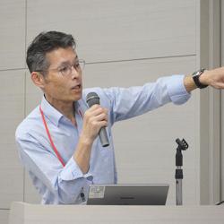 吉岡秀久氏
