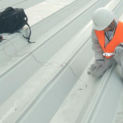 ハンディな装置なので現地測定が可能 ハンディな装置なので現地測定が可能