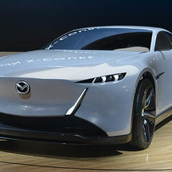 マツダ「ビジョン クロスクーペ」