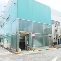 水性上塗り製造の第4工場 水性上塗り製造の第4工場